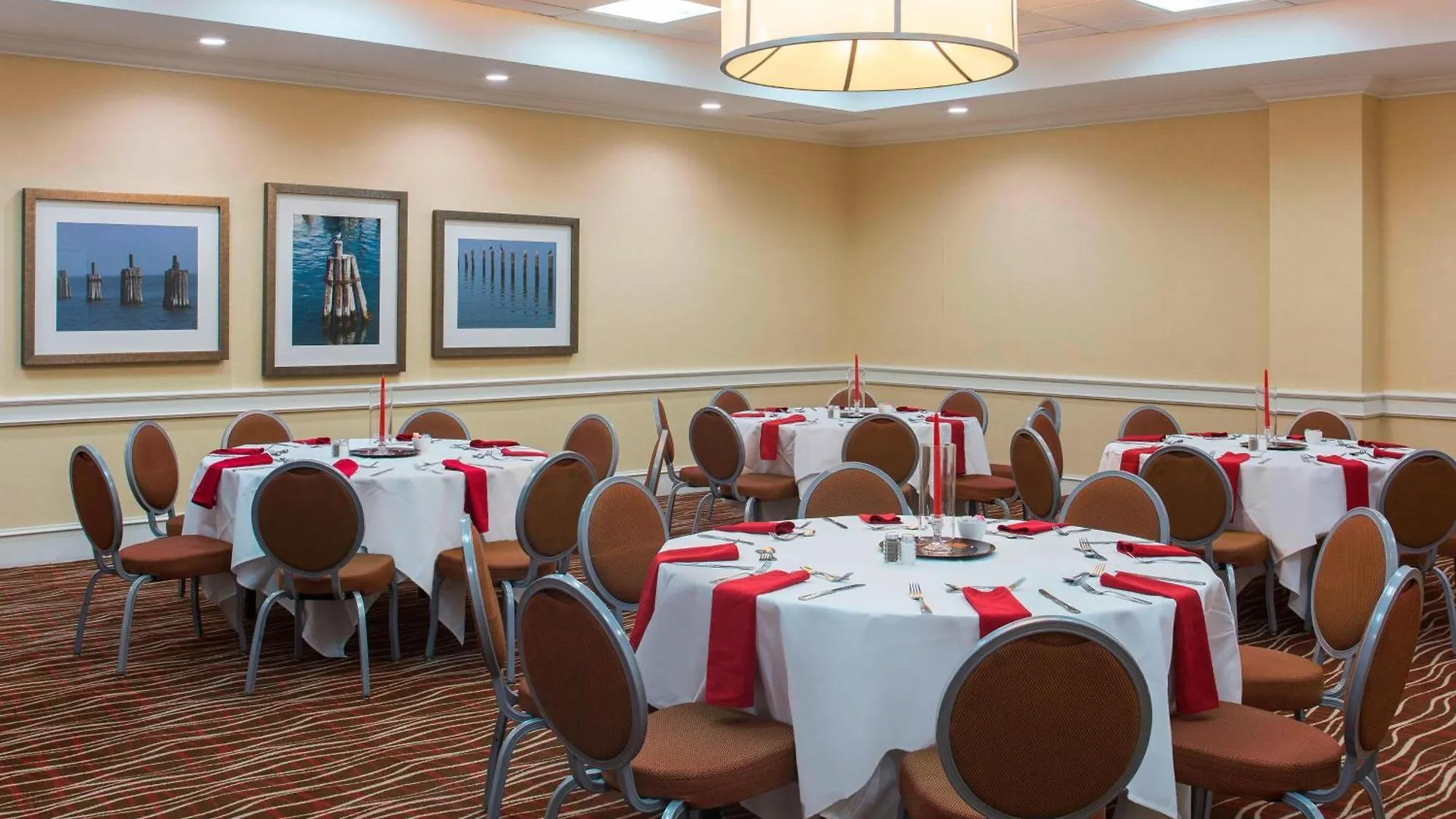 Four Points By Sheraton Suites Tampa Airport Westshore Hotel