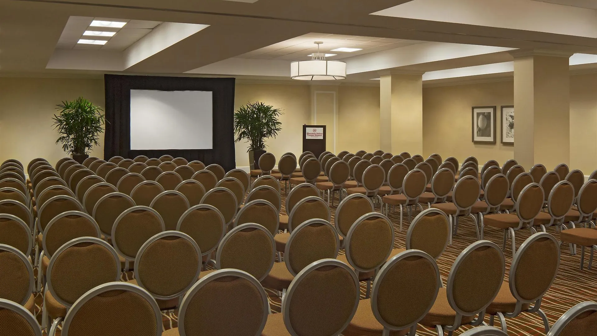 Four Points By Sheraton Suites Tampa Airport Westshore 3*,  United States